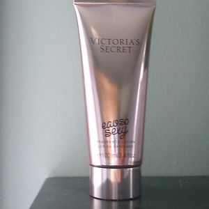 Victoria's Secret Eau so sexy fragrance lotion